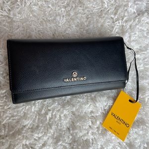 Valentino wallet ❤️
